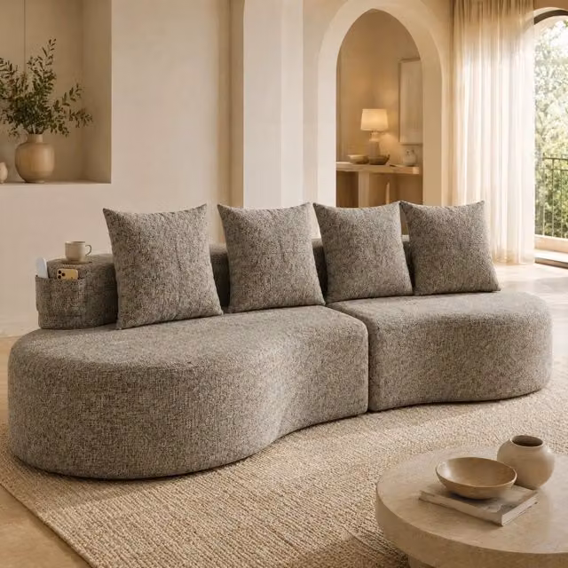 Sofa in lino khaki con 4 cuscini; portabicchieri e tasche laterali; 240 cm