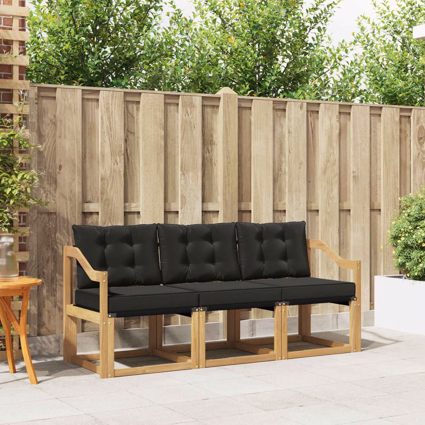 Set di divani da esterno moderno vidaXL in legno di acacia e textilene, bianco e nero, con cuscini inclusi
