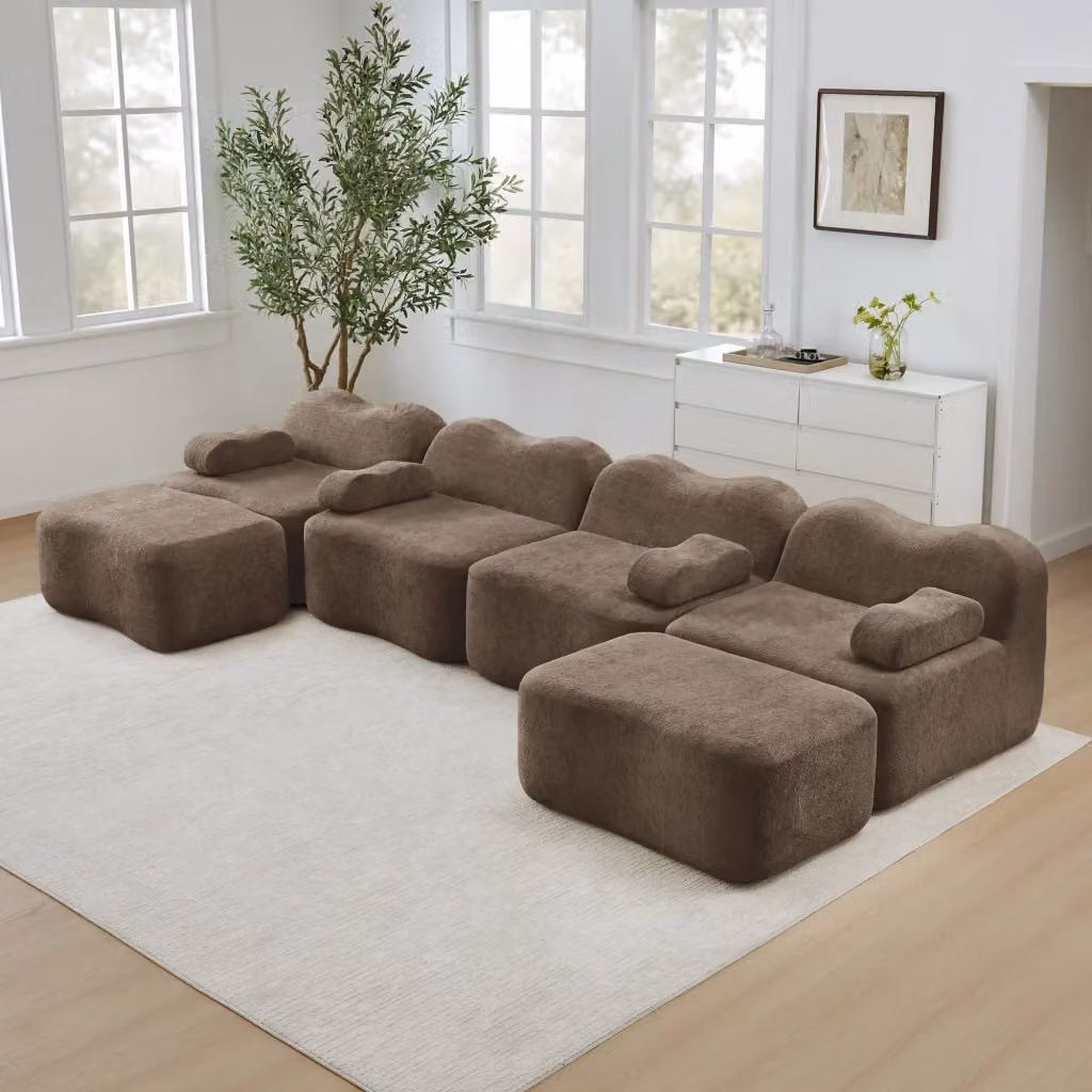 Divano angolare modulare a U Chicfurn da 4 posti in velluto marrone con cuscini inclusi – 2
