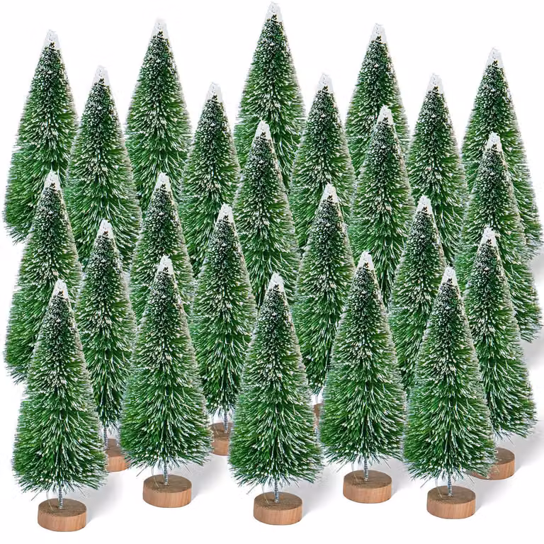 Mini albero di Natale artificiale con effetto neve, a forma di pino, con base in legno, confezione da 24 pezzi, altezza 4,5 cm, colore verde