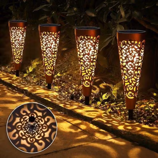 Kit di illuminazione solare per esterni: 4 lampade solari, impermeabili, illuminazione solare a LED per il giardino, alimentata a energia solare, illuminazione esterna con luci a LED