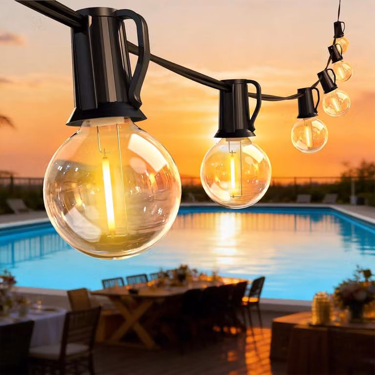 Catena luminosa da 15 metri, con 29 lampadine, grado di protezione IP44 (resistente all'acqua), luce bianco caldo, ideale per l'esterno