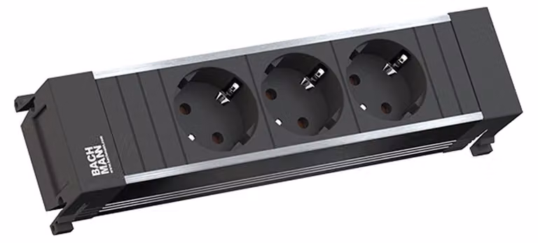 BACHMANN POWER FRAME 3xCEE7/3, potenza 2,0 m AEH incl. spina di montaggio