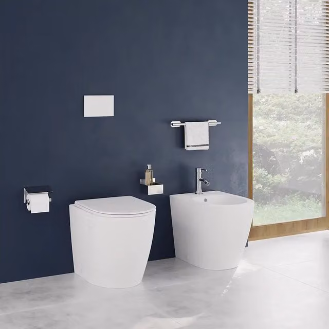 Coppia di sanitari filomuro ceramica bianco opaco vaso rimless copriwc soft-close e bidet | Europa Small