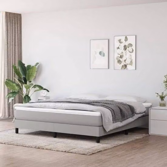 Letto boxspring imbottito - Letto a baldacchino - Colore grigio chiaro - Rete a doghe in multiplex - 180x200 cm