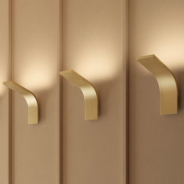 Applique a parete Panzeri App con luce LED bianco caldo in metallo e vetro trasparente, finitura oro e bianco