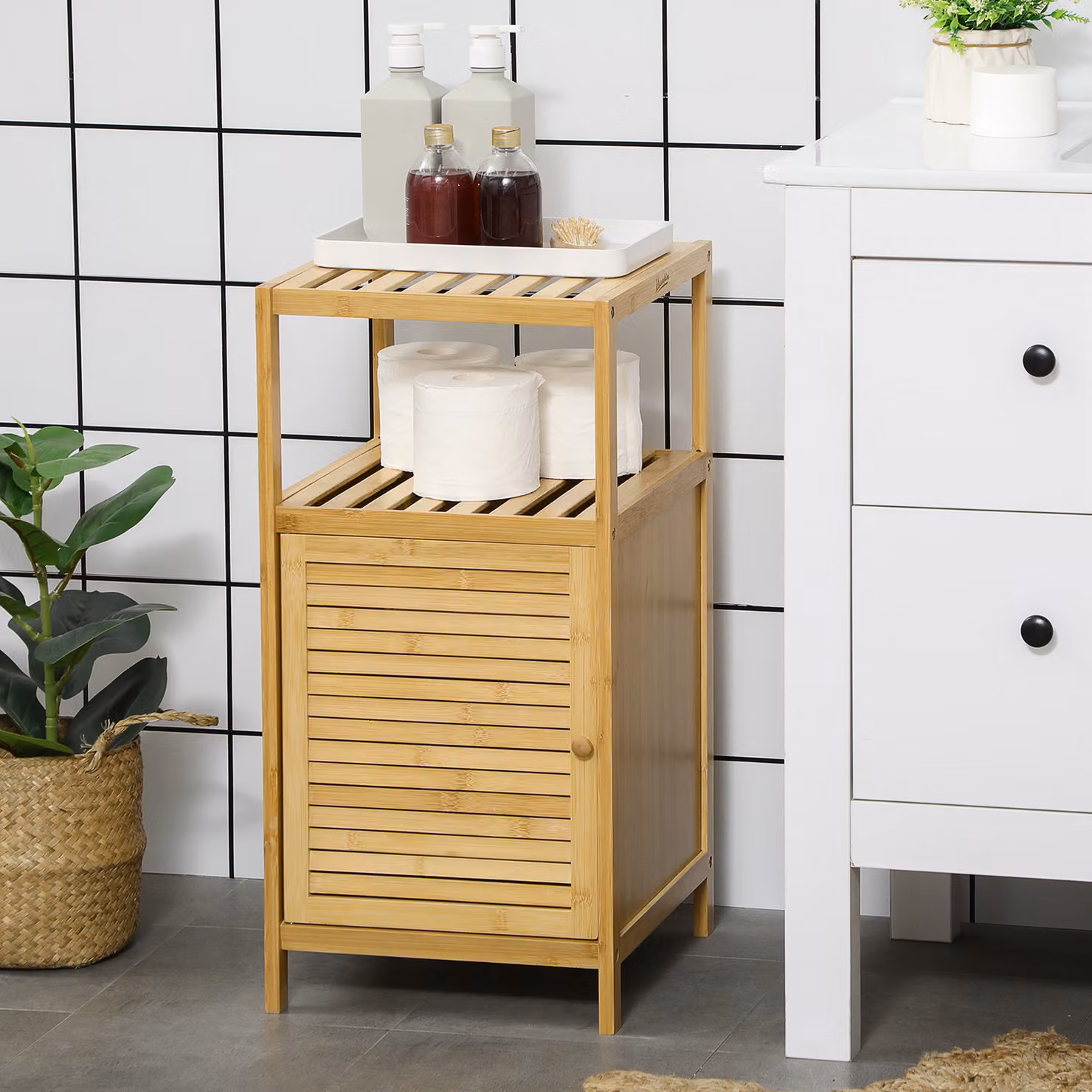 Mobiletto da bagno kleankin in bambù con anta e ripiani interni, colore legno naturale, L: 33 cm, P: 36,5 cm, H: 67 cm – 2