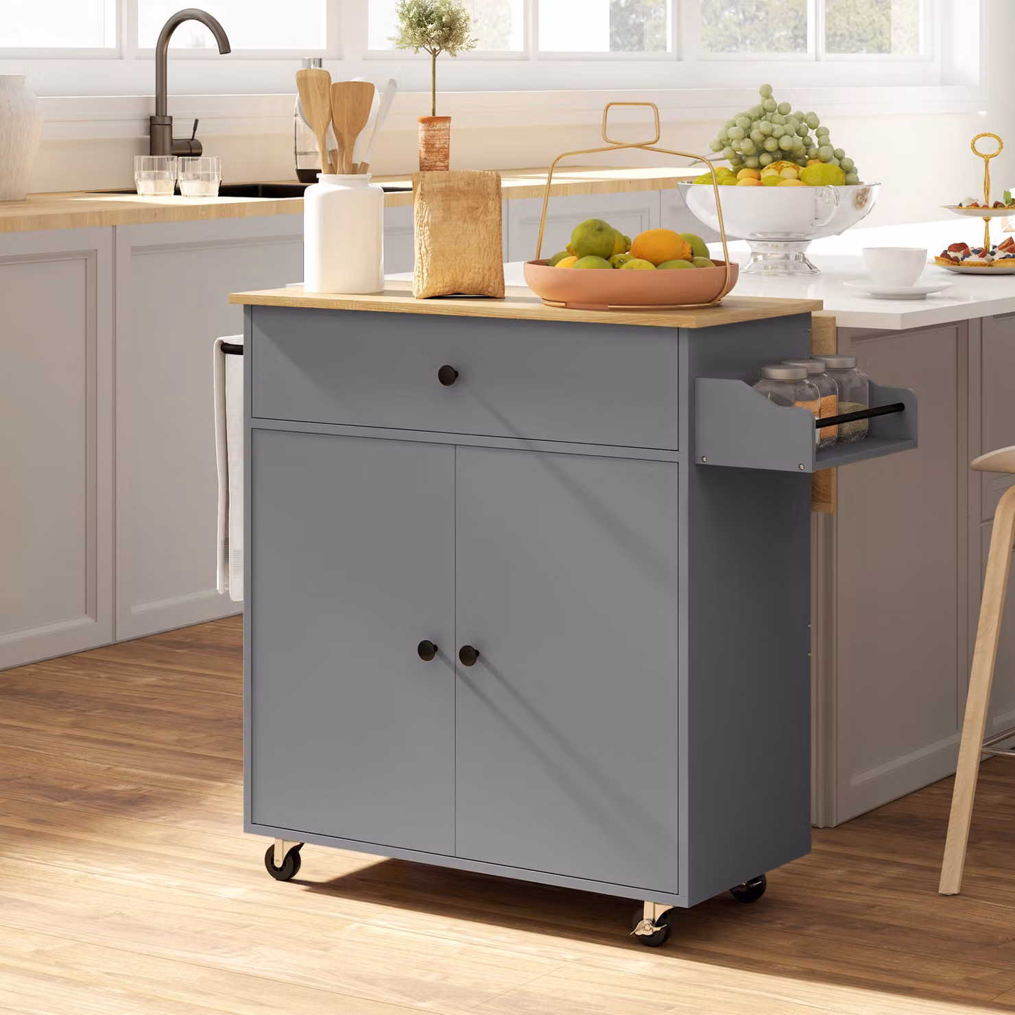 Isola da cucina HOMCOM con rotelle, cassetto, ripiano regolabile e porta asciugamani, Grigio – 2