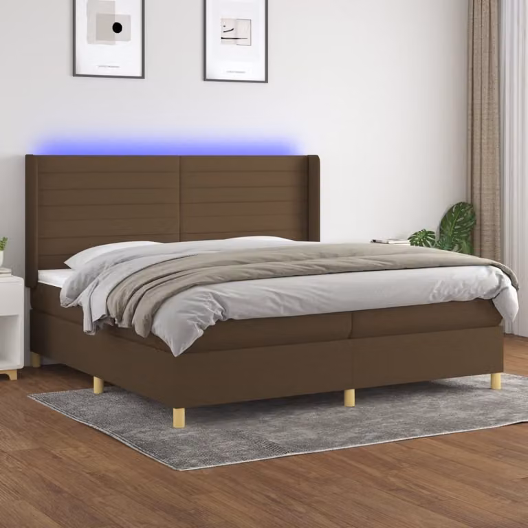 The Living Store Letto a molle con materasso e LED in tessuto marrone scuro 200x200 cm