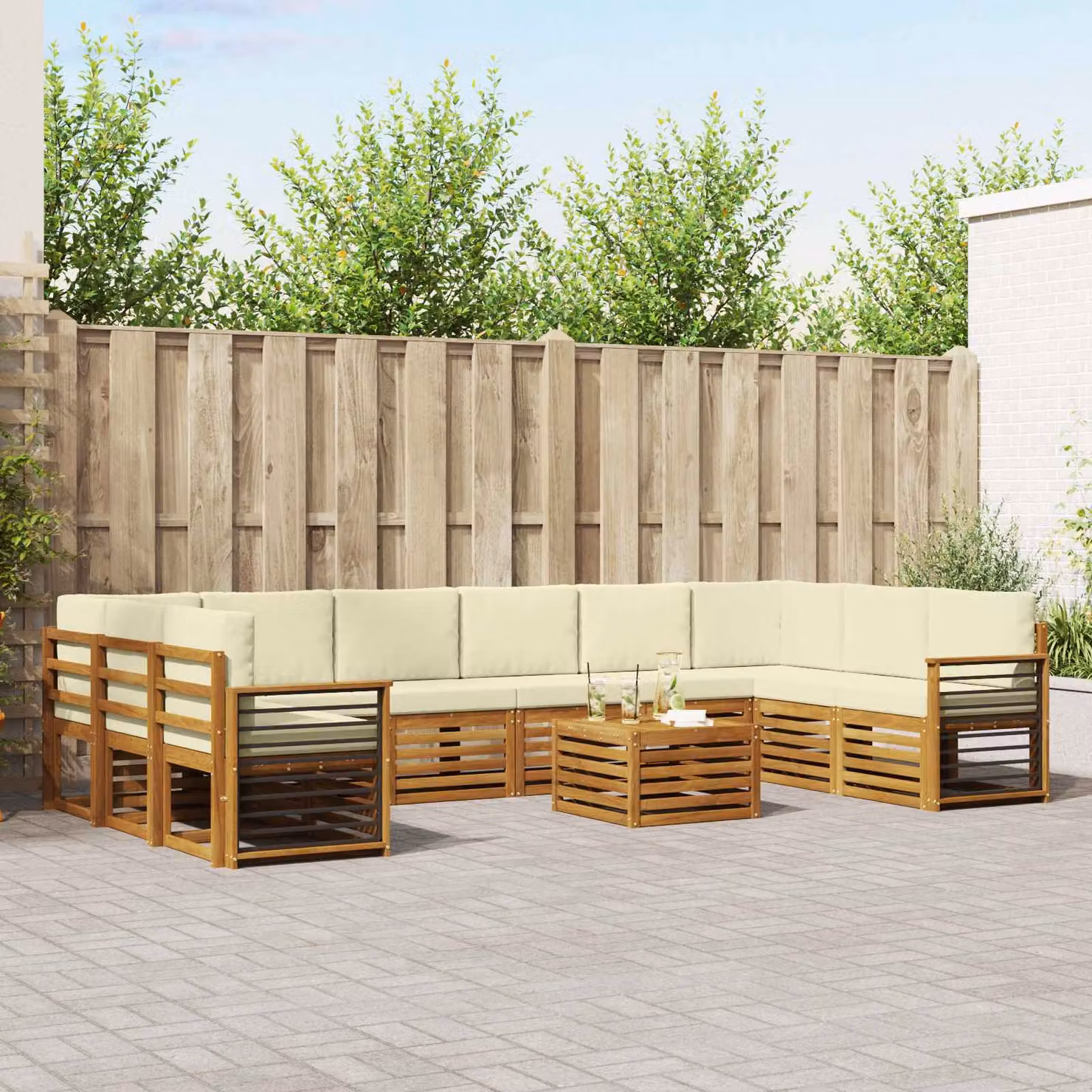 Set di divani da esterno vidaXL 11 pezzi in legno di acacia con cuscini, colore beige e bianco, forma a U per giardino e terrazza