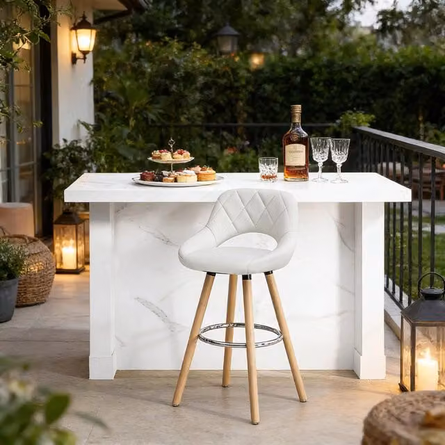 Sgabello da bar ergonomico OKWISH con schienale e seduta in pelle sintetica e gambe in legno massello bianco