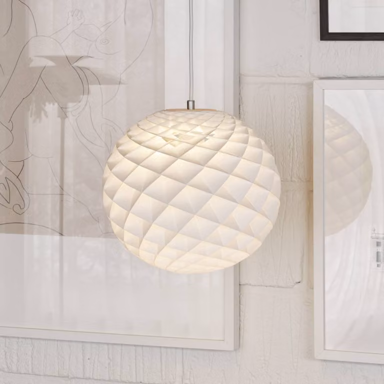 Louis Poulsen Lampada a sospensione Patera, dimmerabile, Bianco / Opale, Soggiorno / Sala da pranzo, Plastica, Design, Lampada a sospensione