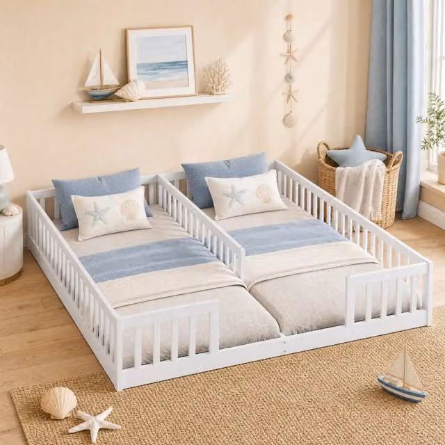 Letto a pavimento con due superfici di riposo 90 × 200 cm con barriere in legno e MDF bianco