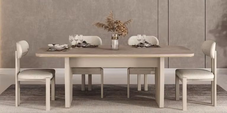 Set moderno per sala da pranzo: tavolo e 4 sedie, colore beige, legno e tessuto, design elegante