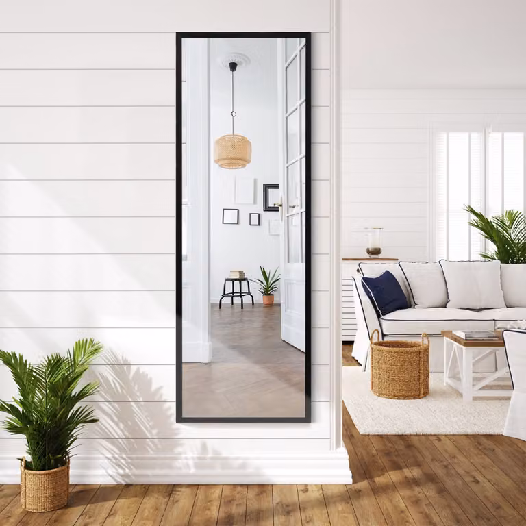 Specchio a figura intera Costway da appendere al muro o alla porta con struttura in metallo nero e ganci regolabili