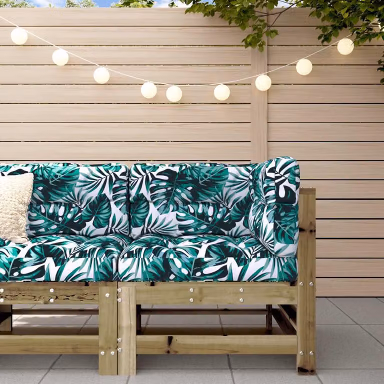 Divano angolare da giardino in legno, realizzato con legno di pino impregnato