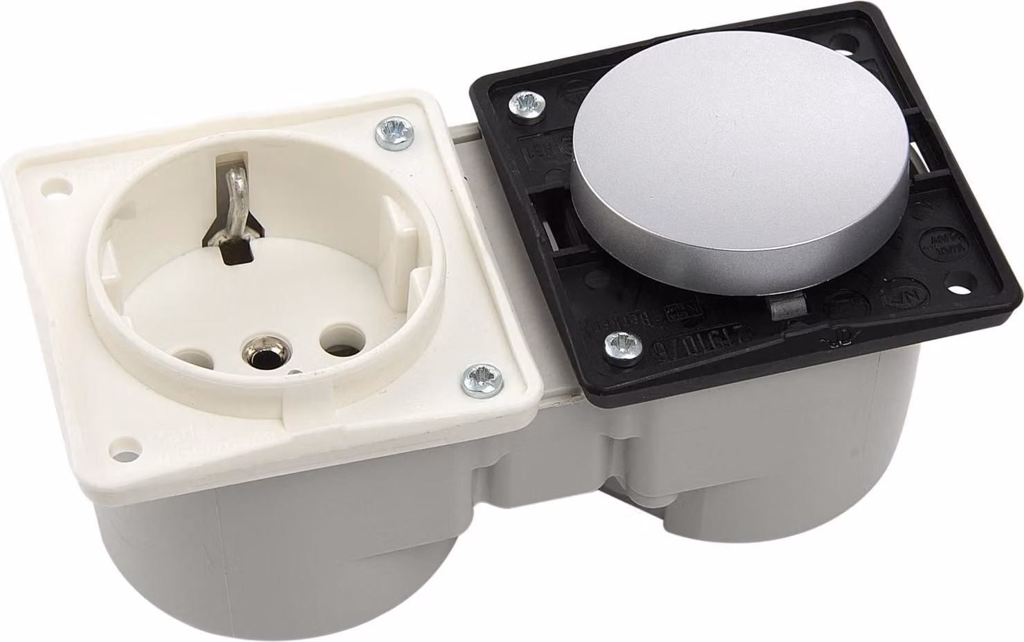 Interruttore Berker Integro cromo opaco + presa di corrente bianco polare senza cornice