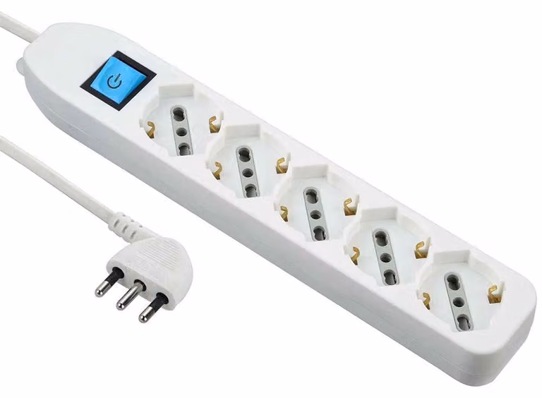 Electraline 62094, ciabatta multipresa con cavo, 5 prese universali, 3 metri, bianca