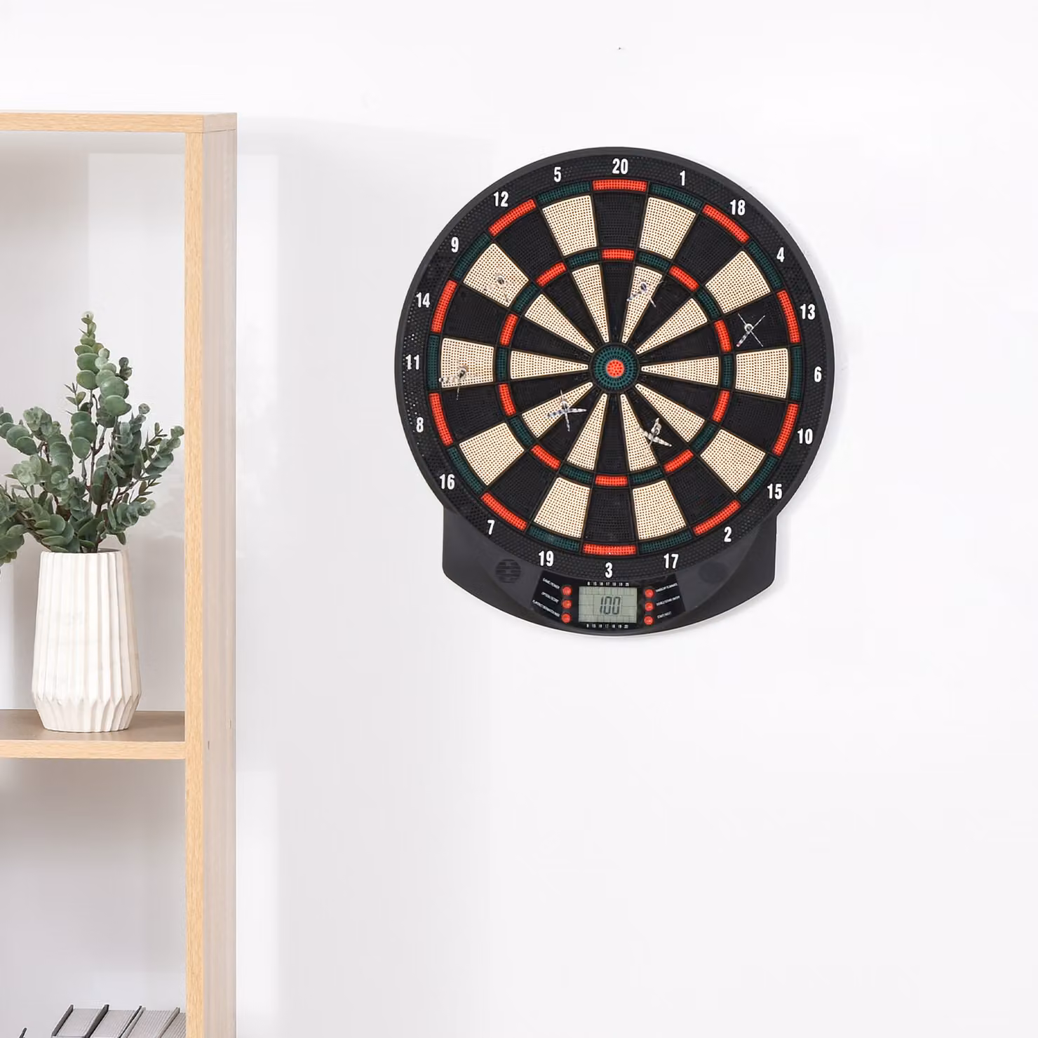 Bersaglio a freccette elettronico HOMCOM in PP con 6 freccette e tabellone segnapunti, Nero e Multicolore, L: 44 cm, P: 39.5 cm, H: 2.2 cm – 2