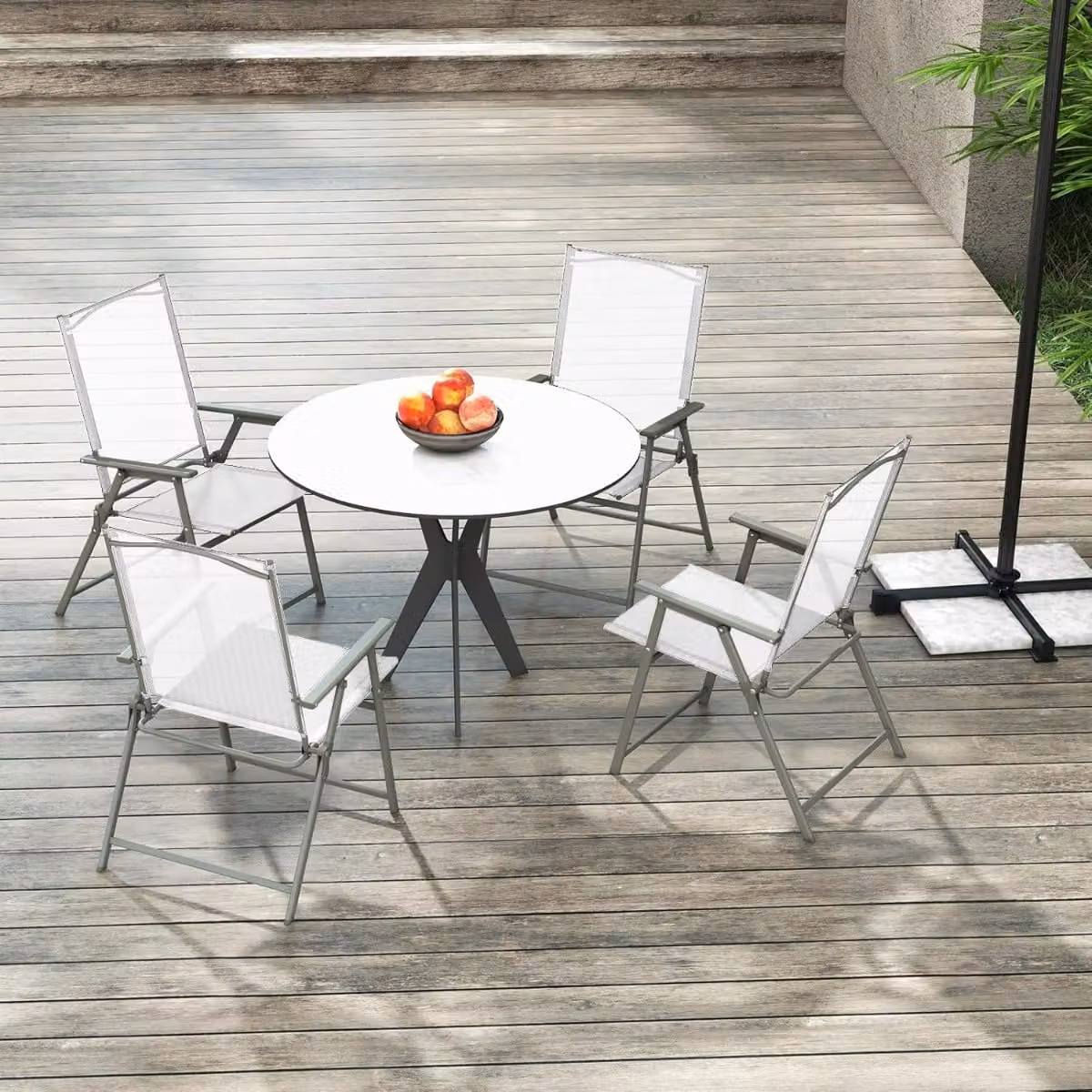 Set di 4 sedie pieghevoli da giardino Costway in metallo e textilene bianco con braccioli