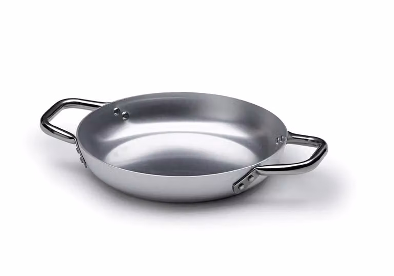 Tegame in alluminio con due maniglie in acciaio inox, spessore 3 mm, diam. 32cm
