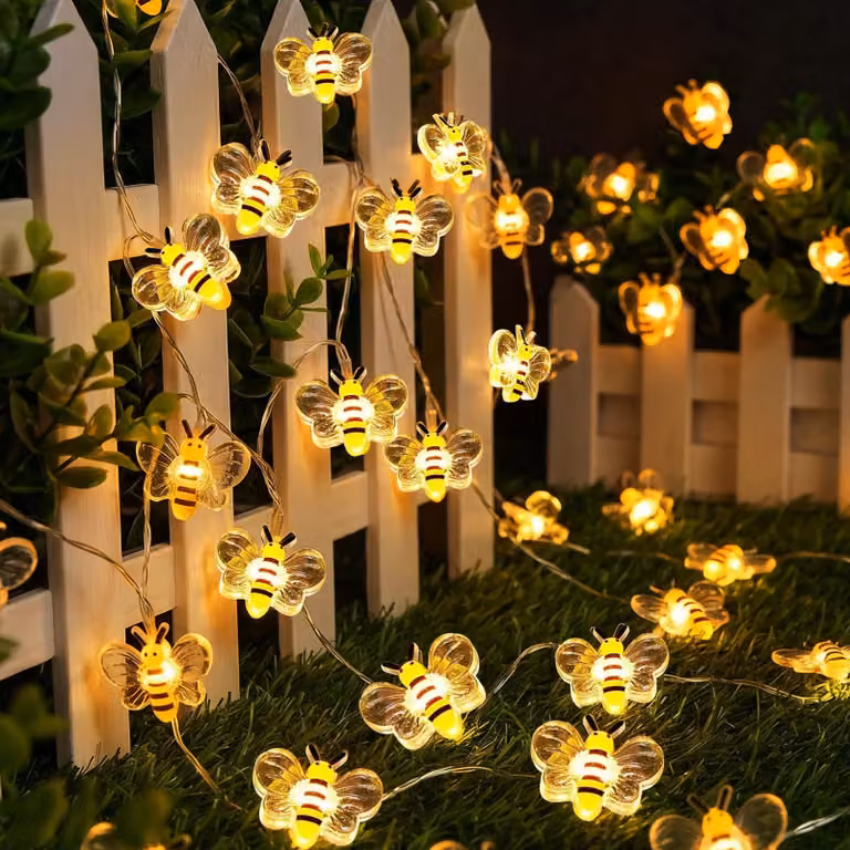 Catena luminosa a forma di ape, 3 metri, 30 LED, alimentata a batteria, decorazione