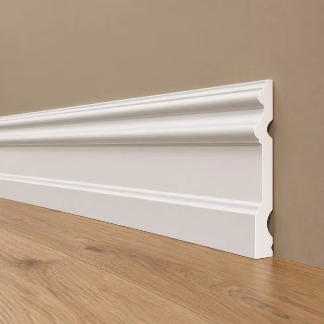 pacco da 112ML di Battiscopa RESISTO in polimeri extracompatti mod. MAGNIFICO Bianco mis. 140x15mm