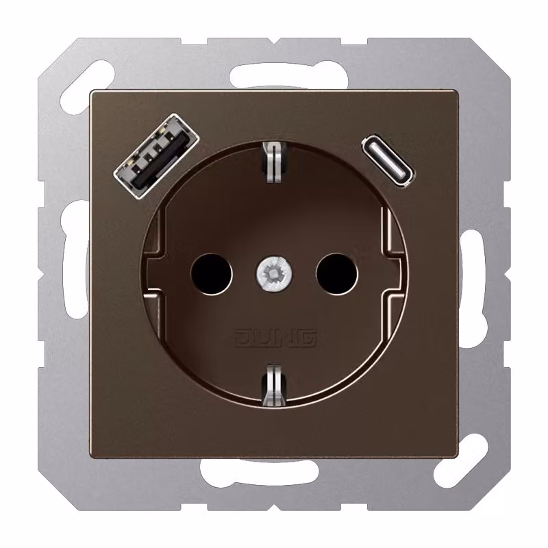 Presa Jung SCHUKO da 16 A 250 V ~, con caricatore USB 1 x tipo A + 1 x tipo C, protezione integrata contro le scosse elettriche, serie A, color moka A1520-15CAMO