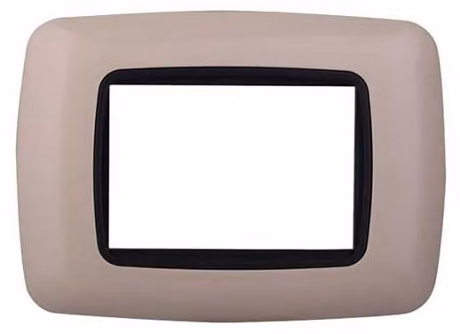 Placca compatibile Bticino Livinglight 3 moduli plastica bombata colore sabbia