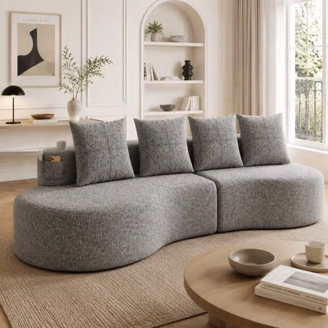 Divano moderno REDOM in tessuto grigio con cuscini decorativi e portabicchieri L/P/H: 240 x 109 x 60 cm