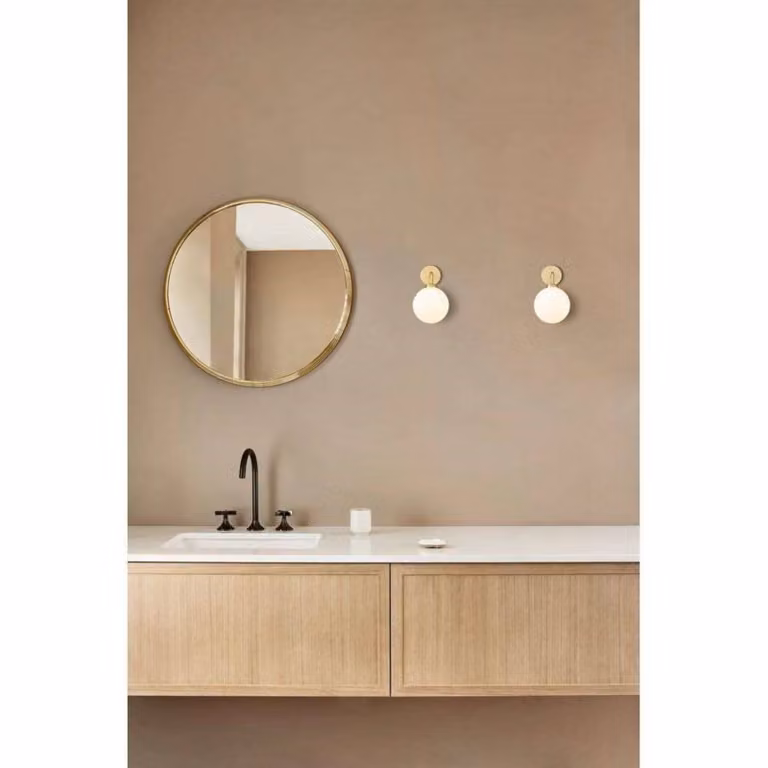 Nuura Aps Applique da parete di design Apiales, dimmerabile, Ottone / Oro, Soggiorno / Sala da pranzo, Vetro, Scandinavo, Applique