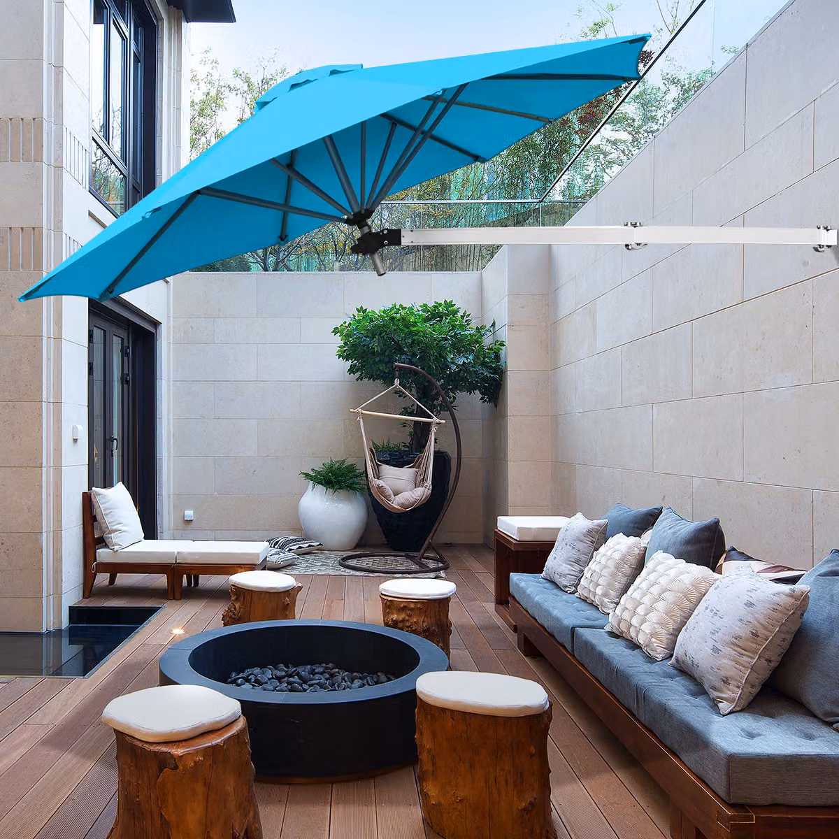 Ombrellone da muro Costway azzurro con asta regolabile e struttura in alluminio, diametro 244 cm