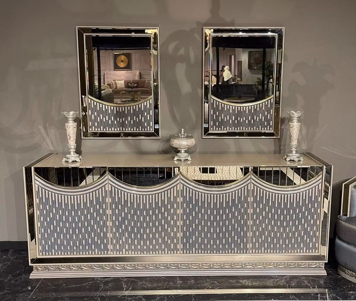 Casa Padrino Credenza Art Déco con specchio Crema / Oro - Mobili da sala da pranzo Art Déco - Nobile & Magnifico