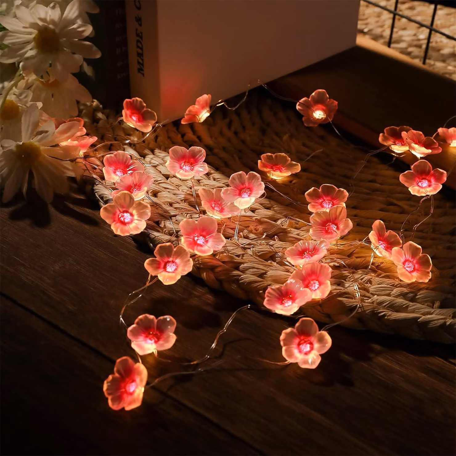 Catena luminosa a LED con motivi di fiori di ciliegio, 2 metri, 20 LED, per interni ed esterni