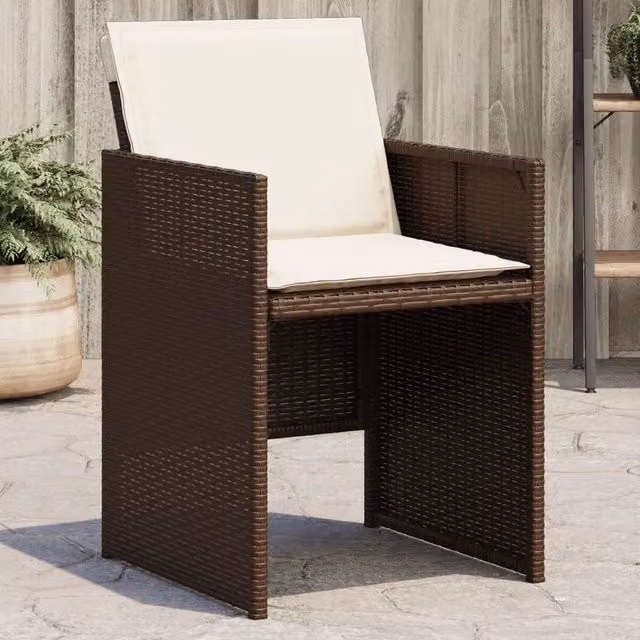 Set di 4 sedie da giardino vidaXL in polyrattan marrone con cuscini bianchi e braccioli