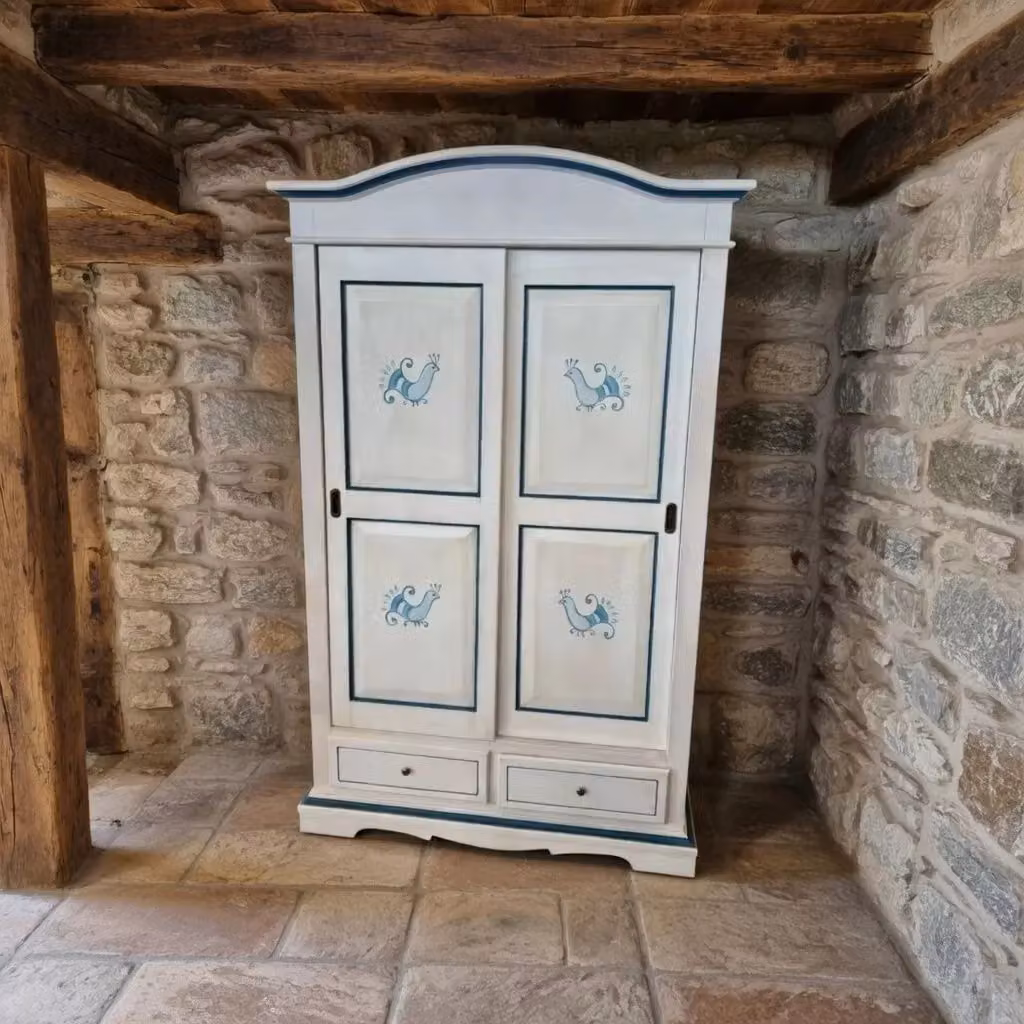 Armadio con 2 ante scorrevoli in legno stile shabby chic bianco anticato decorazione pavoncella Mobili 2G L/P/H: 122 x 59 x 200 cm – 2