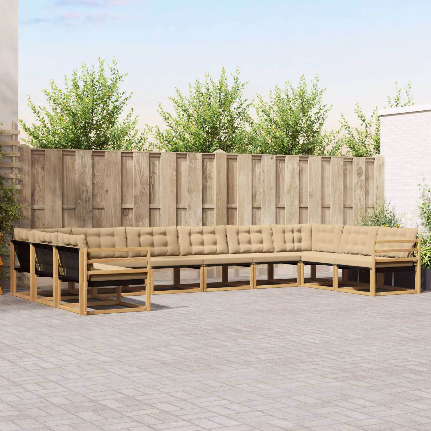 Set di divani da esterno vidaXL a forma di U in legno di acacia con cuscini bianchi e beige