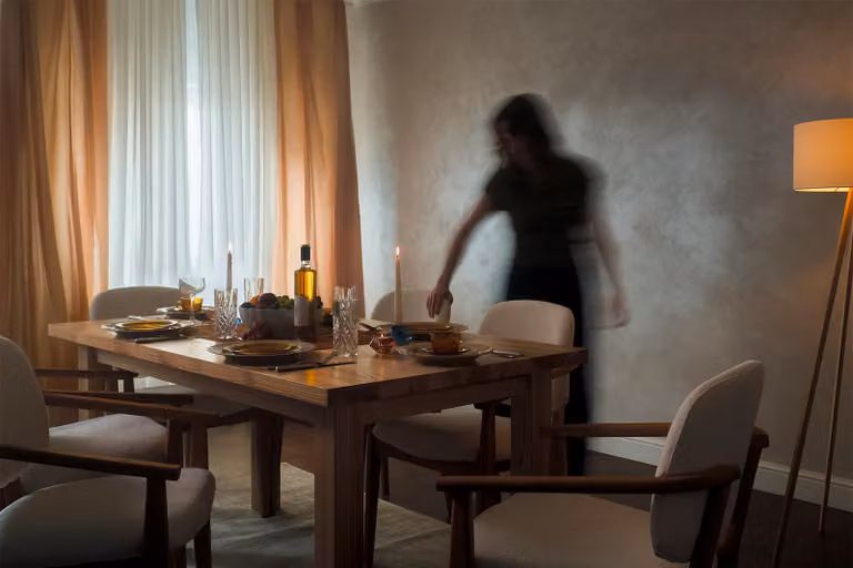 Tavolo da pranzo realizzato a mano in legno massello di frassino | Design minimalista scandinavo - 185 cm