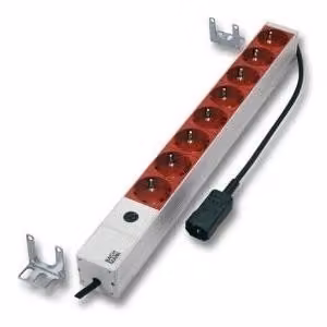 presa di corrente 19" 1U 8 x contatto di terra (rosso) con cavo di alimentazione IEC C1 Costruttore: Bachmann (691698)