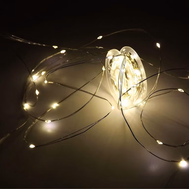 Catena luminosa a LED, 20 metri, luce bianco caldo, micro-LED da 1,5 mm, grado di protezione IP44, timer, 8 modalità