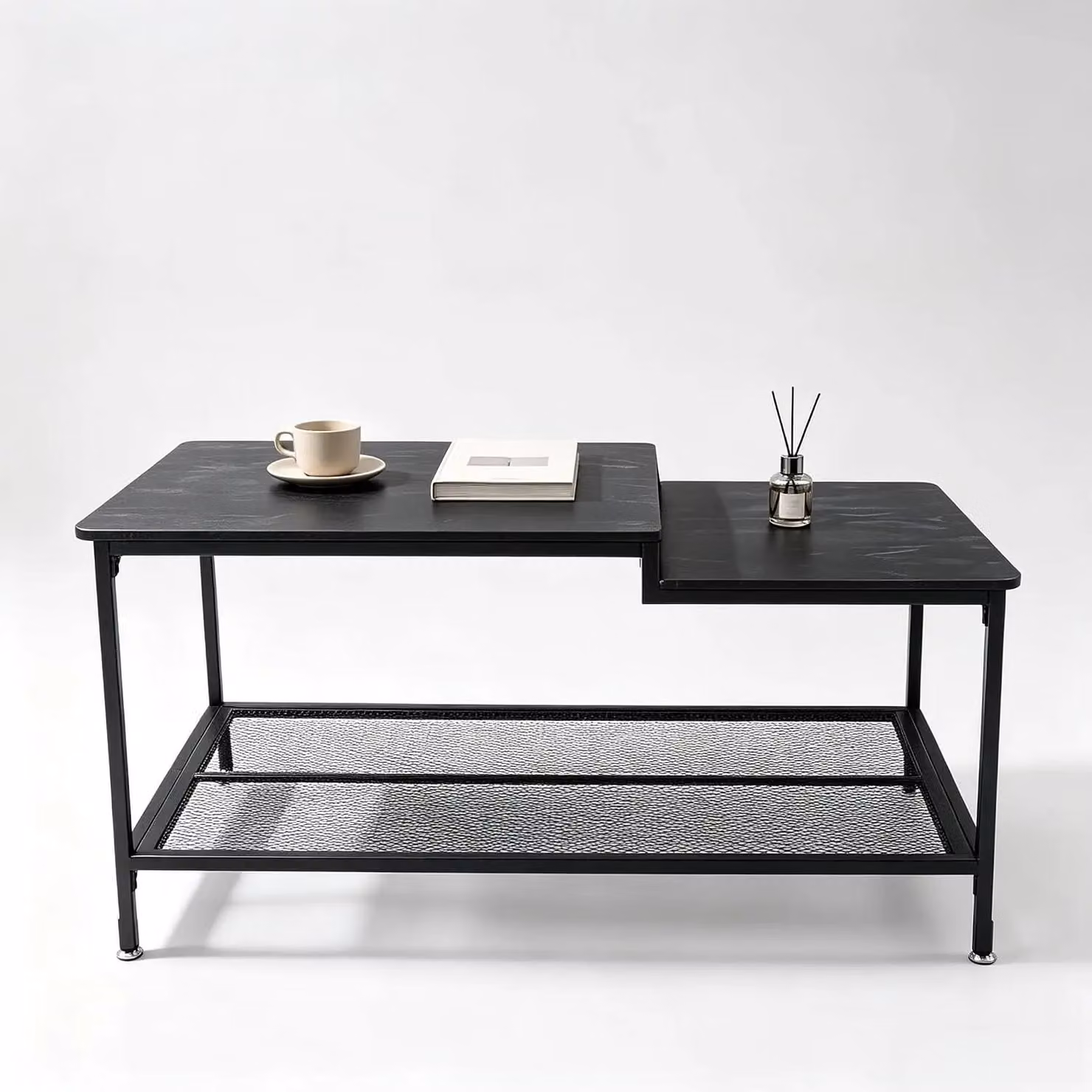 Tavolino da divano - Tavolino da divano a due livelli - Piano asimmetrico - Rettangolare - Ripiano in griglia metallica - Struttura in metallo e MDF - Colore nero