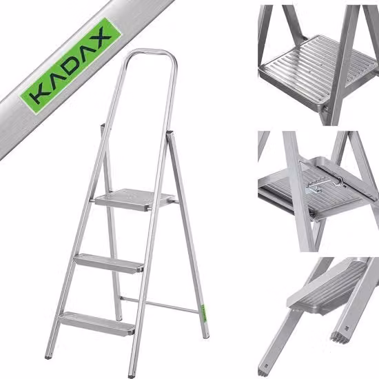 Scalino di carico KADAX in acciaio inossidabile color argento con gradini antiscivolo e portata fino a 150 kg