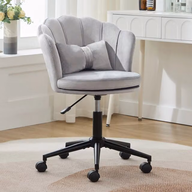 Poltrona Design Minimalista in Tessuto Grigio con Schienale a Petalo, Cuscino Lombare e Ruote per Soggiorno o Home Office