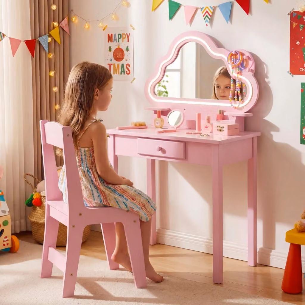 Set postazione trucco per bambini con specchiera a forma di nuvola con luci LED, sgabello e cassetto in legno rosa – 2
