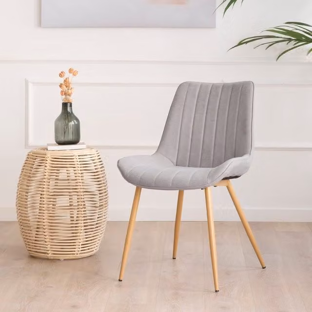 Sedia Roma Banak moderna in tessuto grigio con struttura in metallo e legno per la tua sala da pranzo
