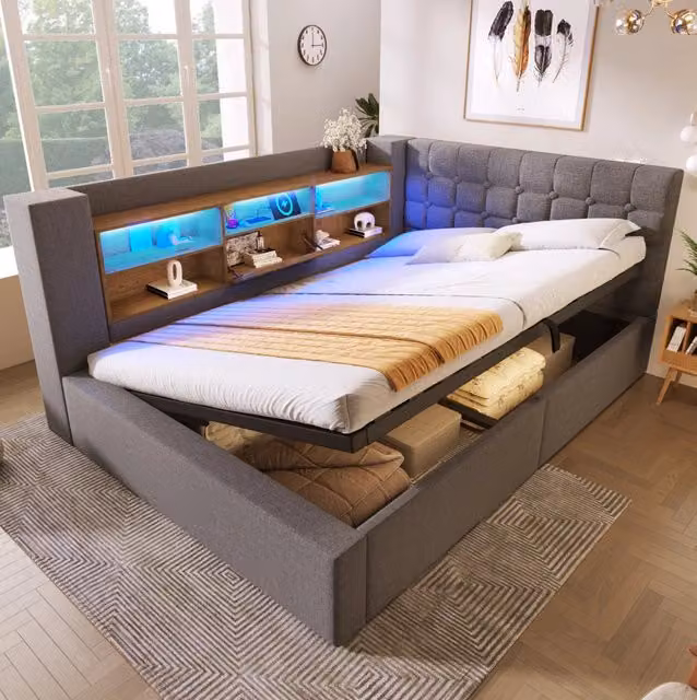 Letto matrimoniale MODFU in tessuto grigio con contenitore idraulico, illuminazione LED e porte USB, L/P: 140 x 200 cm