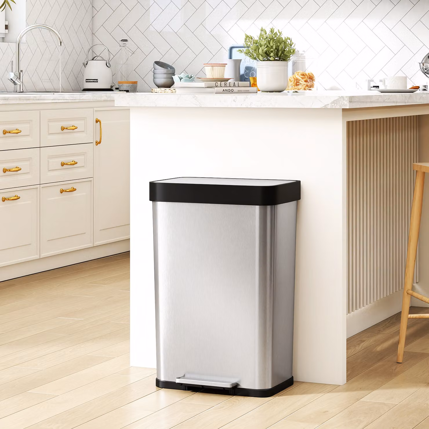 Bidone per rifiuti HOMCOM da 60 L in acciaio inossidabile con pedale e coperchio soft close, Argento – 2