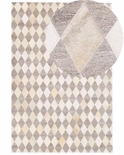 Tappeto in Pelle Jacquard Marrone e Beige Motivo a Rombi 140 x 200 cm