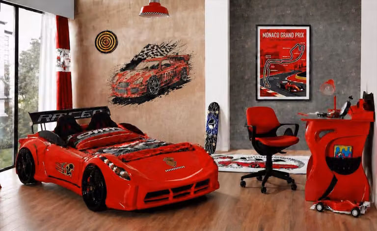 Letto per bambini a forma di auto da corsa, colore rosso. Set da scrivania a tema auto da corsa