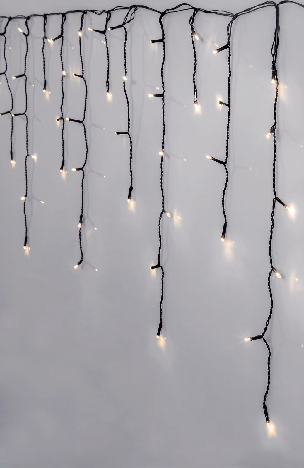 Catena luminosa a LED "Eisregen", colore bianco ghiaccio, 960 LED, lunghezza cavo 2390x55 cm, cavo nero, codice prodotto 594-41